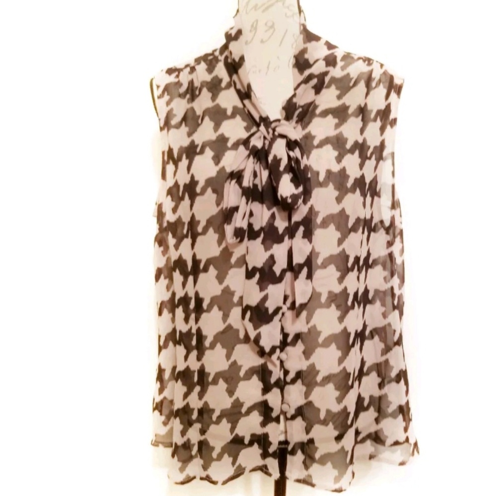 Tahari arthur s levine top black cream neck scarf